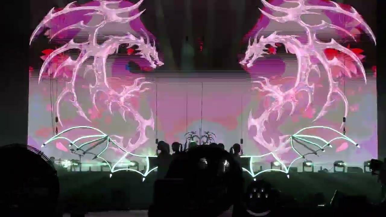 LOLA INDIGO 'DRAGON + CORAZONES ROTOS' | EL DRAGON TOUR WIZINK - 06/05/2023 | @23SERGIOSTAR | 4K