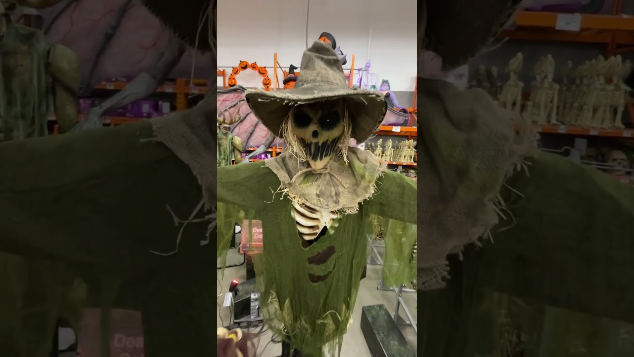 Swamp Scarecrow 2023 Animatronic In-Store Demo at The Home Depot