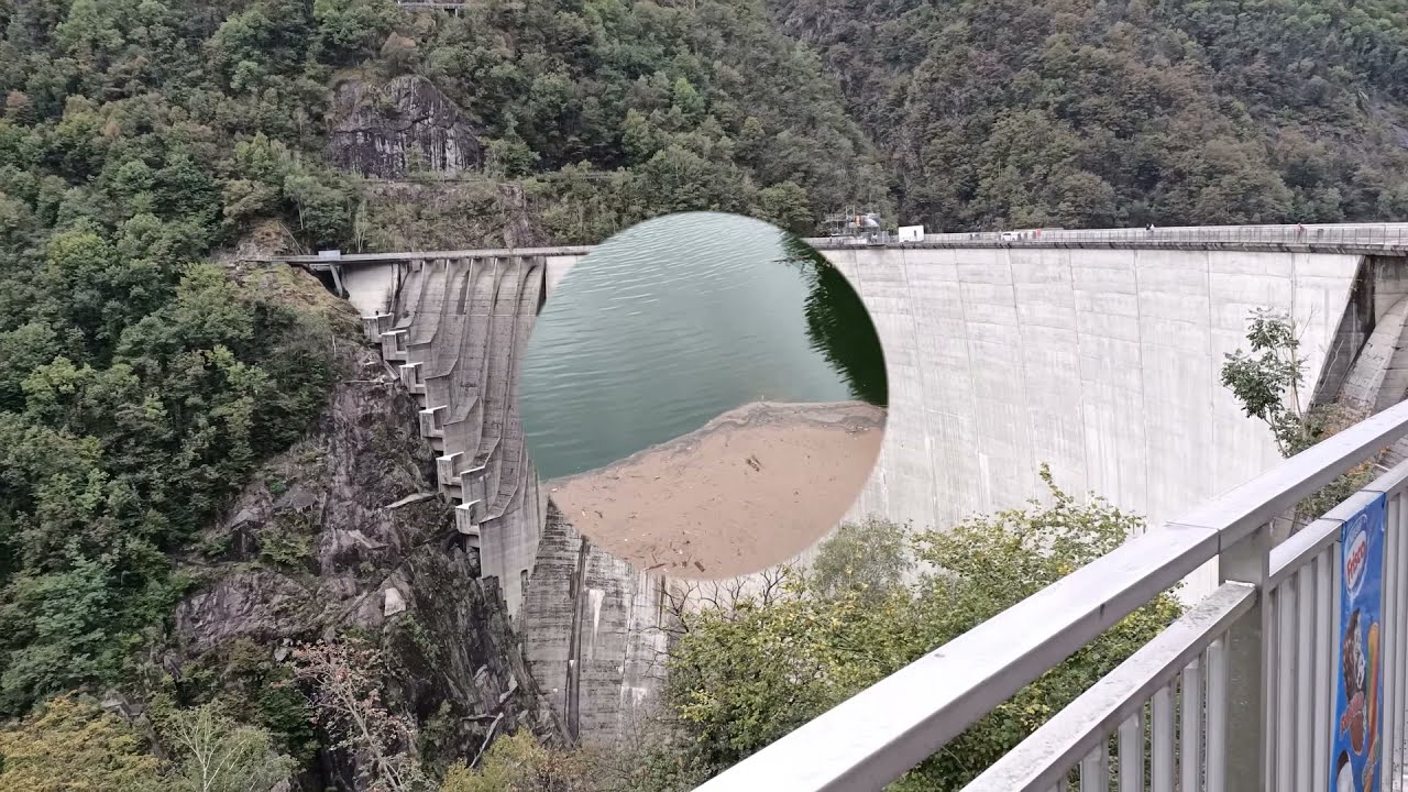 Verzasca Staumauer Lago di Vogorno James Bond 007 GoldenEye Bungee Jumping Gordola Tessin Schweiz