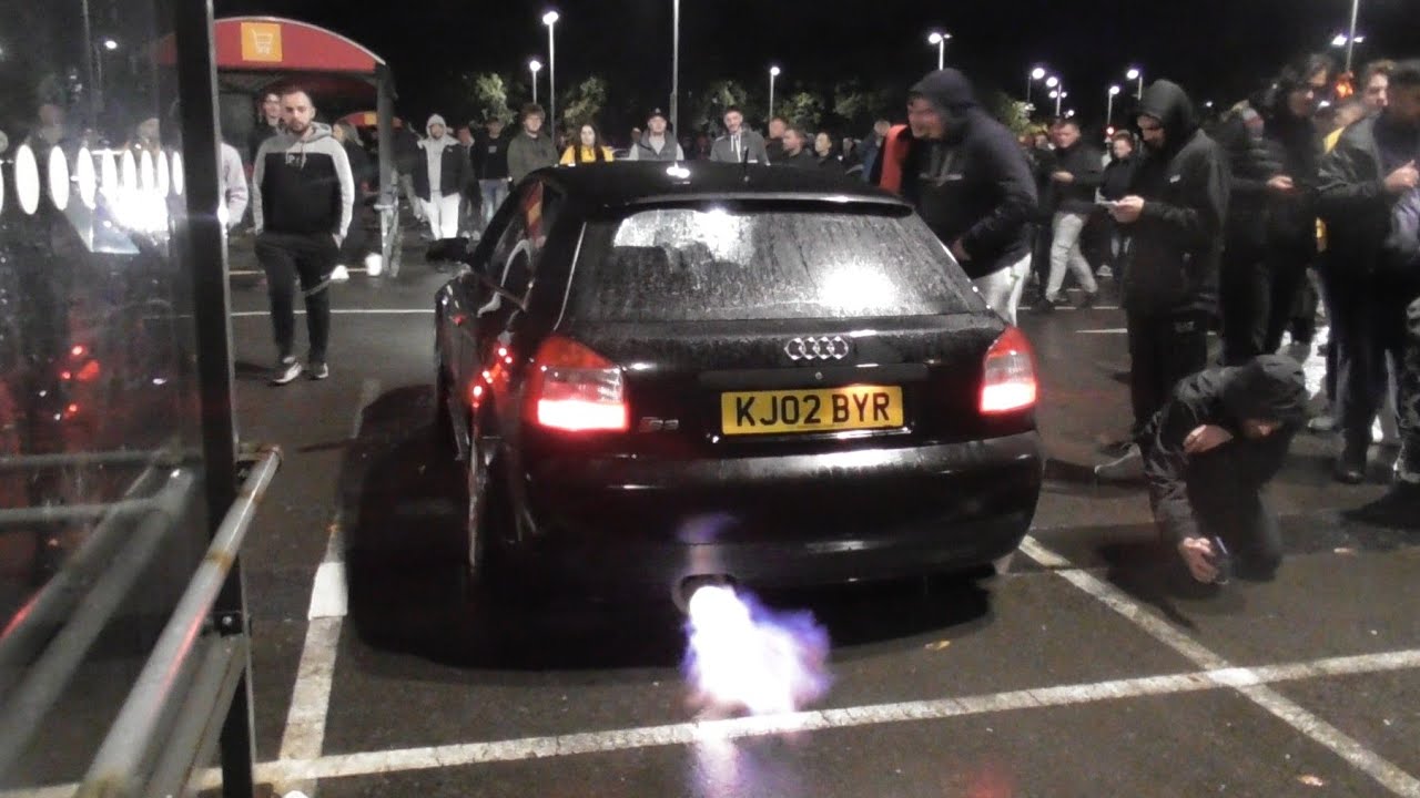 Tuner cars cause chaos in Manchester at the Modified scene UK meet