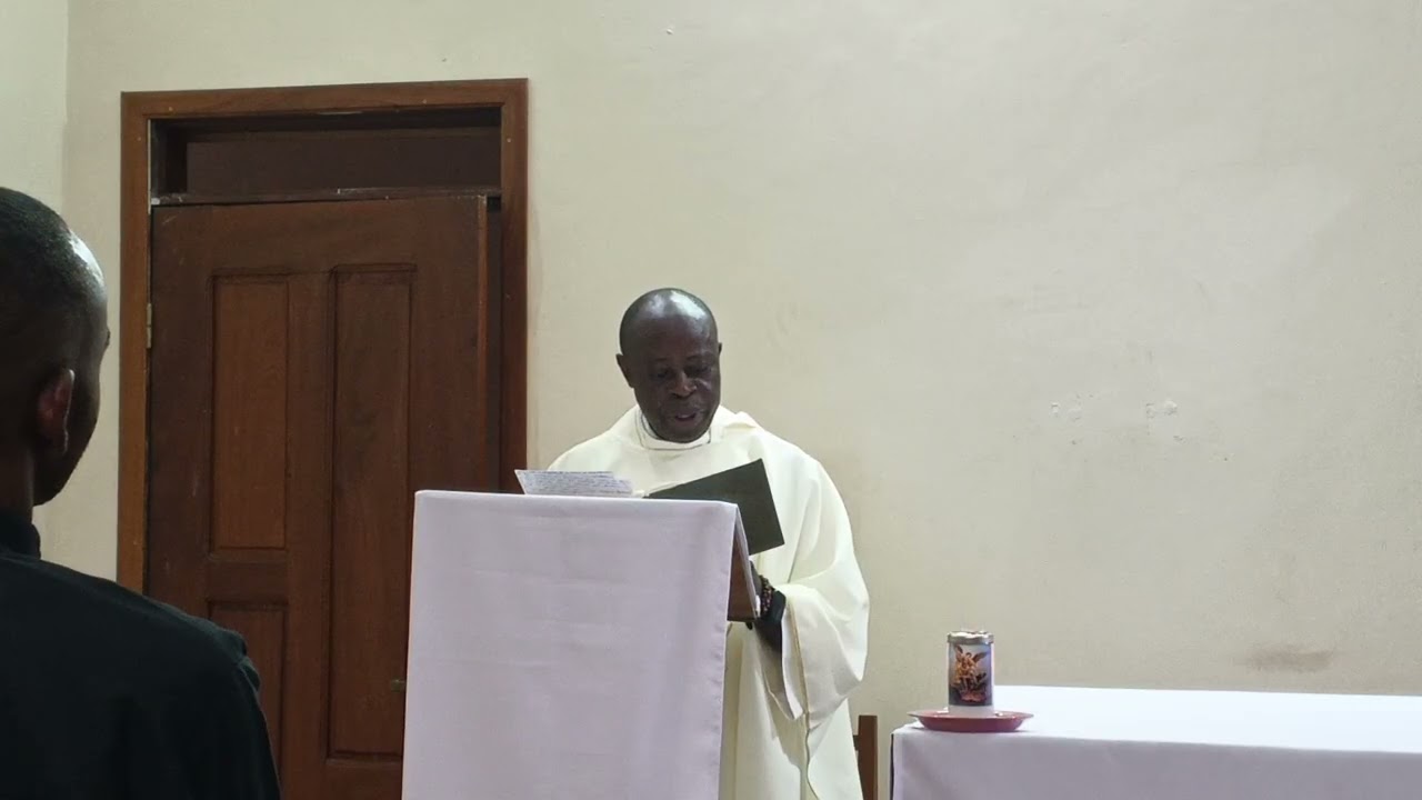 Veuillez suivre la messe de ce lundi 26 Janvier 2026 dans la chapelle des coopérateurs Paroissiaux. 