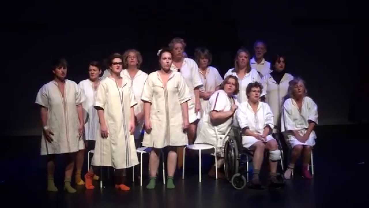 Theatergroep FLIRT 2015. Zonder gekheidt. (deel 2)