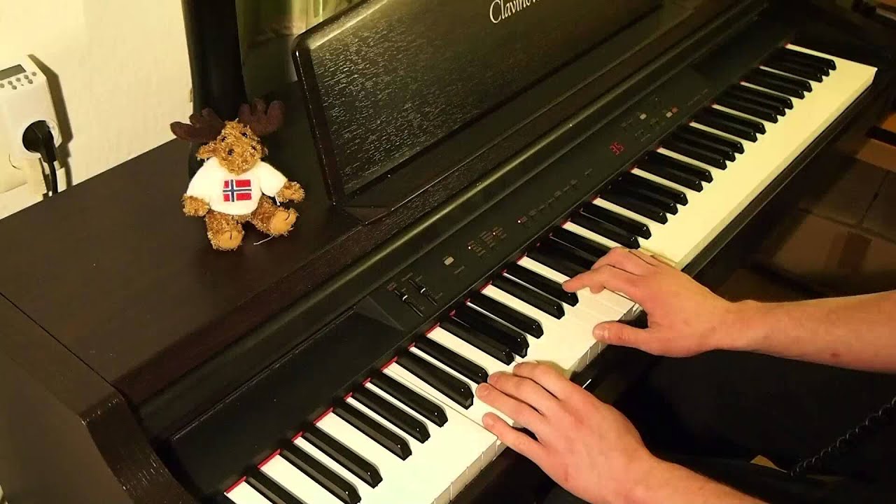 Game Of Thrones - Main Title on Piano - UKpiano cover