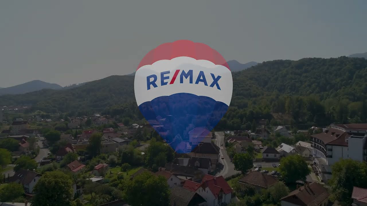 Vilă GRANDIOASĂ de vânzare în Brașov