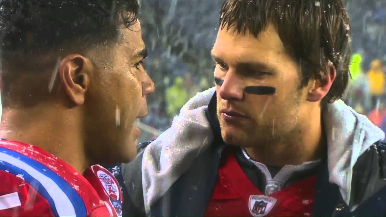 Tom Brady sets NFL record with 5 TD passes in ONE QUARTER vs. Titans in 2009