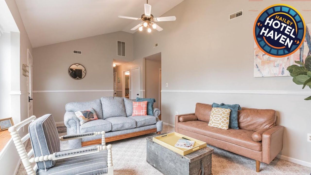Serene single story, Grill, Fire Pit, fenced yard and Pet friendly stay | United States 🏨