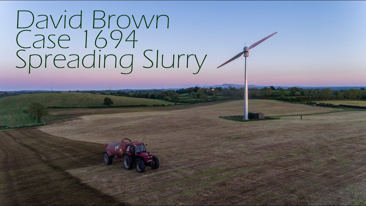 David Brown Case 1694 Spreading Slurry - 4K