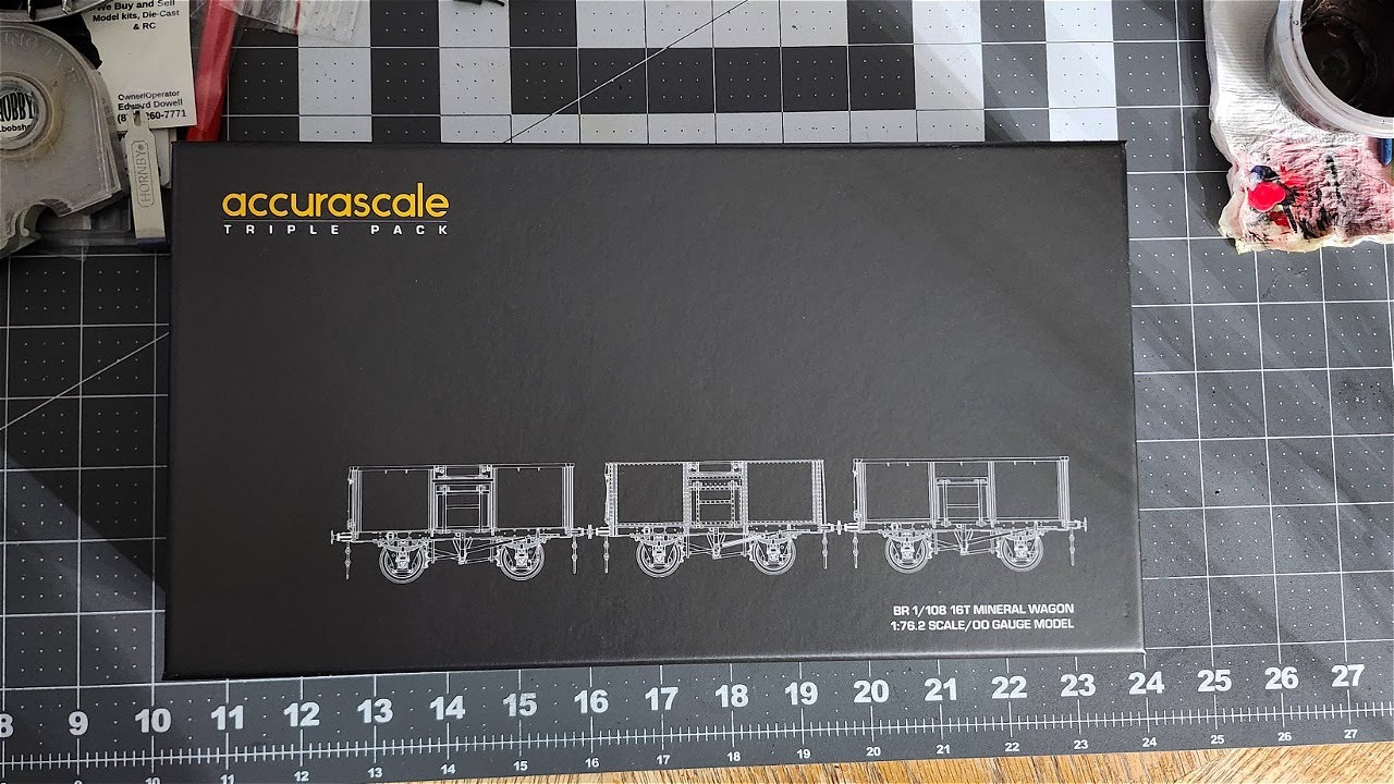 Accurascale 16t mineral wagons | Not-so-quick reviews
