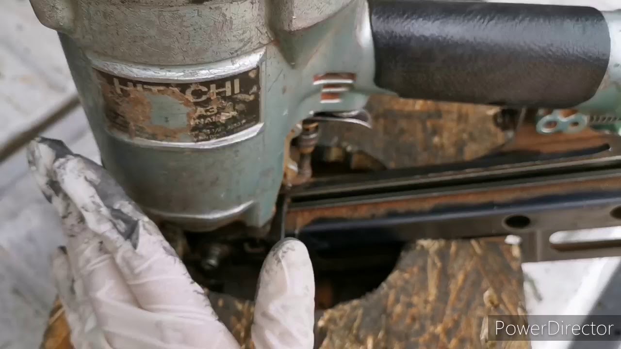 Hitachi NR83A Framing Gun (A3) Removing Bumper/Cambiando la dona.
