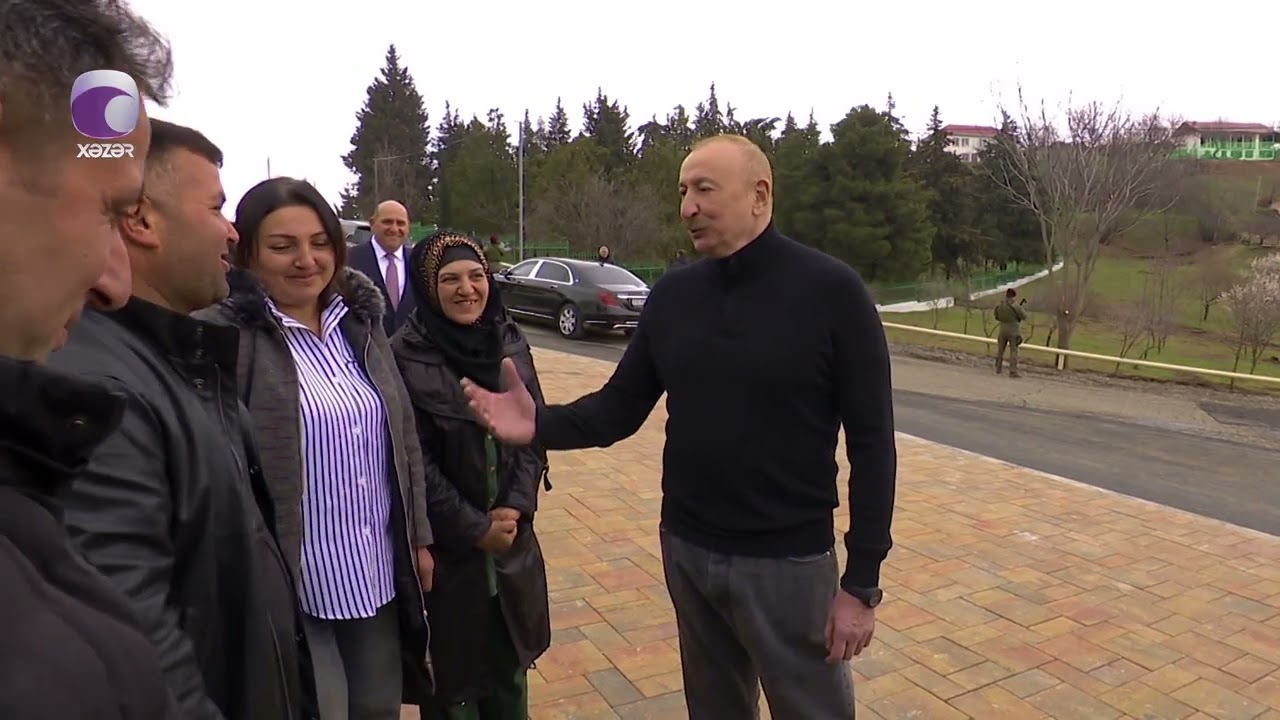 Prezident və birinci xanım Xanobada