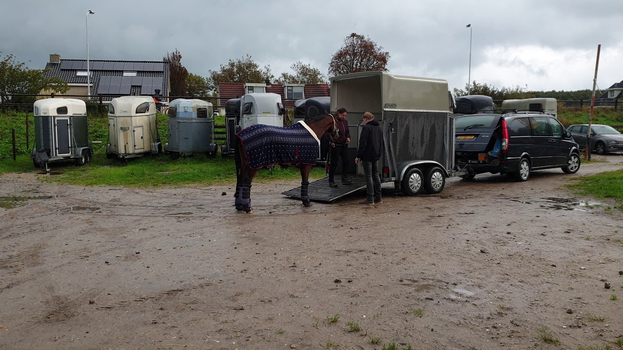 2de keer trailer laden team kanjer