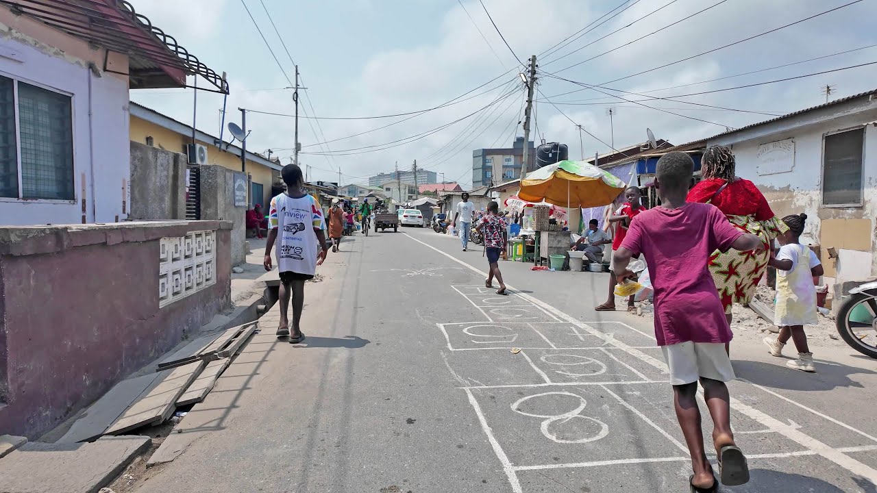 SIMPLE LIFE INSIDE LOCAL AFRICAN COMMUNITY IN GHANA, OSU