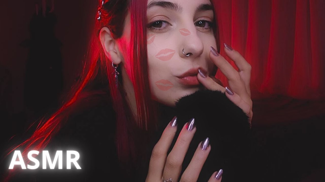 ASMR Goodnight Kisses, Whispers & Fluffy Mic Scratching