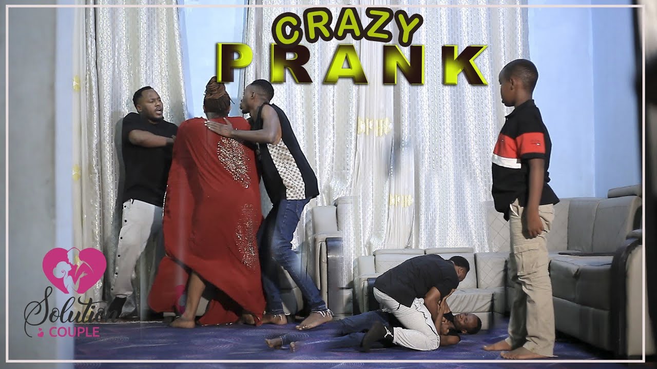 SOLUTION COUPLE 💝: CRAZY PRANK Mamalao Ararize arabura ikimuhoza Team Nono Hahumye😂🥺😭💓