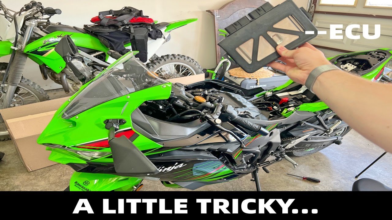 Removing The ECU From My ZX-4RR Didn't Go As Planed!
