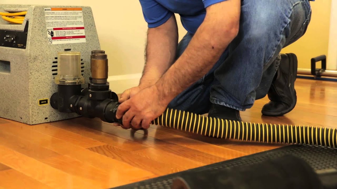 FloodCleanUp water damage restoration