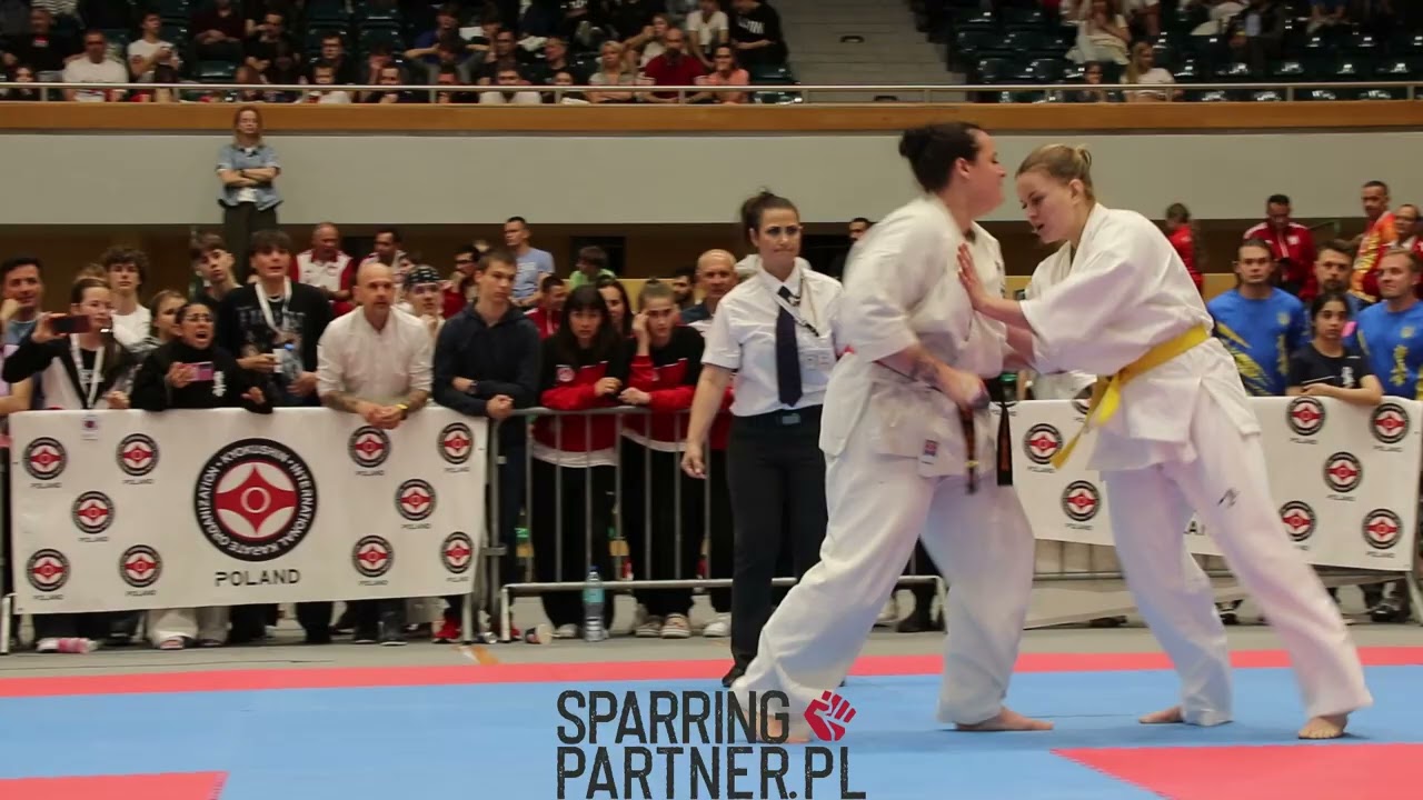 Iwona Maksimowska vs Zoé Cariou allard 38th EUROPEAN WEIGHT CATEGORY KARATE CHAMPIONSHIPS 2025