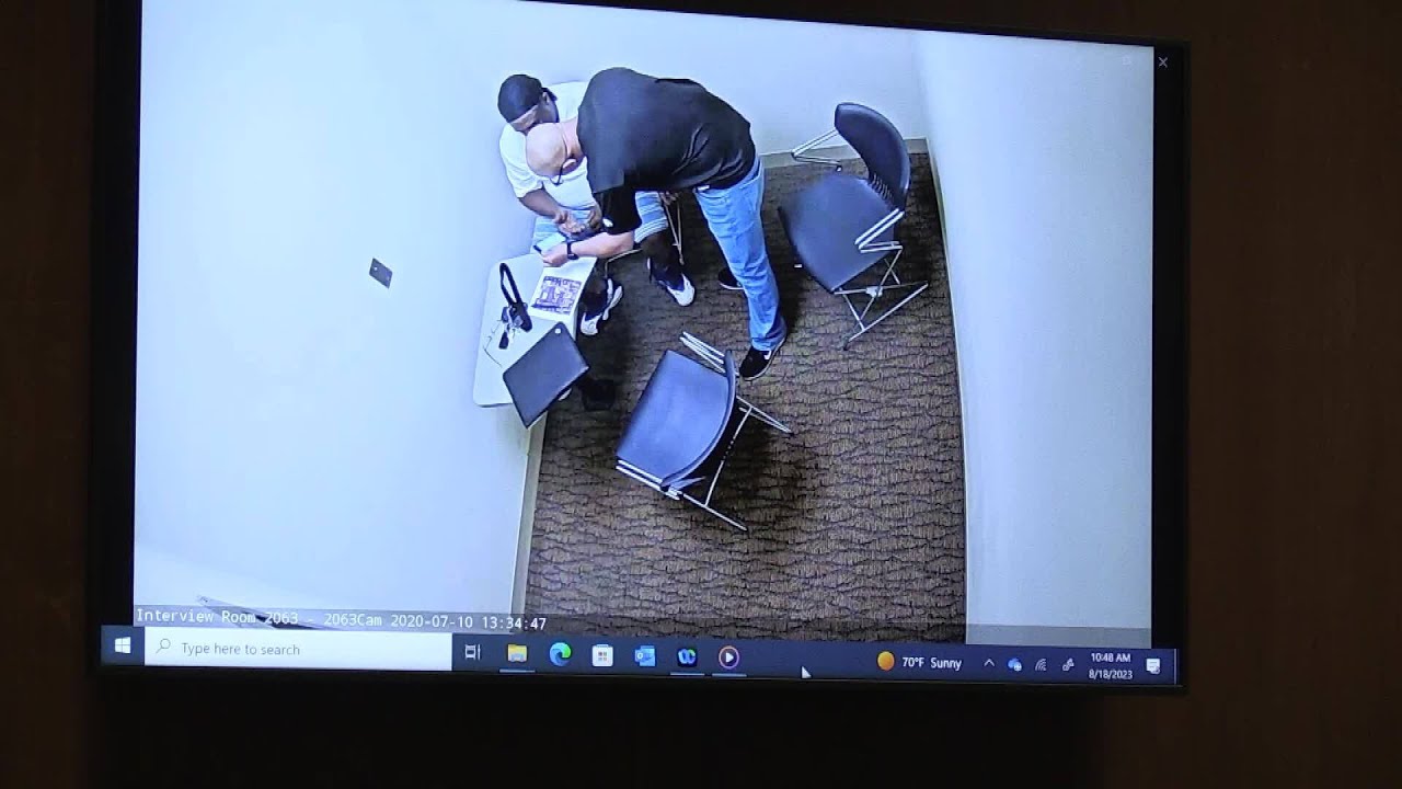 'I don’t have nothing to hide from you': Henry Dinkins shows Davenport Police his phone