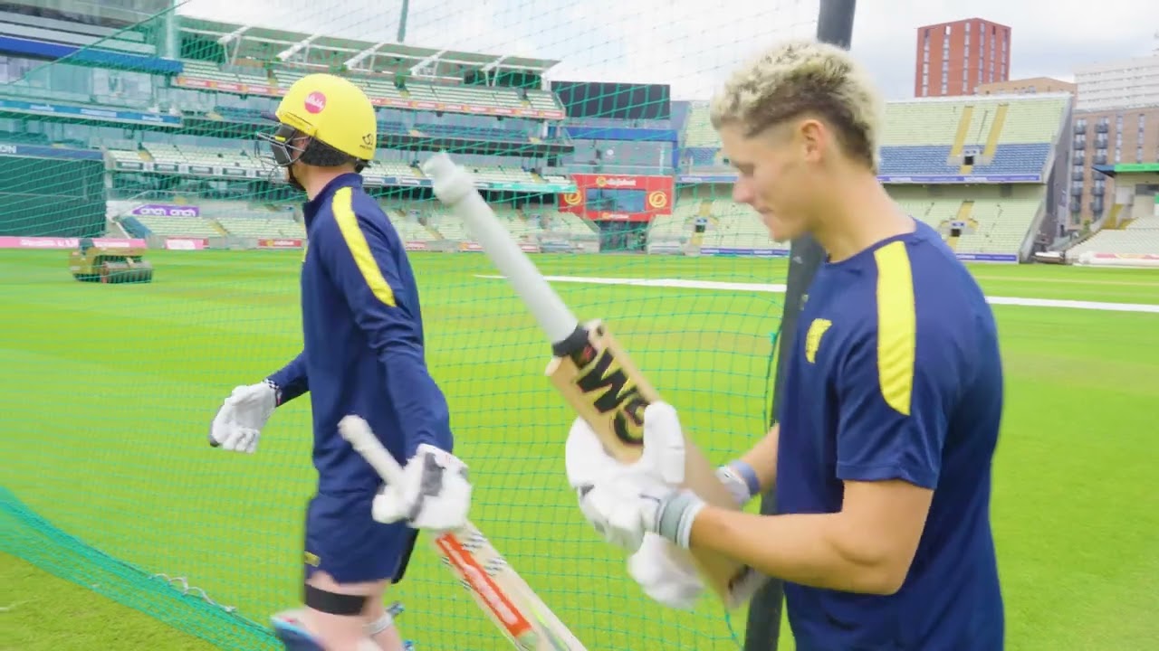 Bears blast it in the nets + Range Hitting | TRAINING