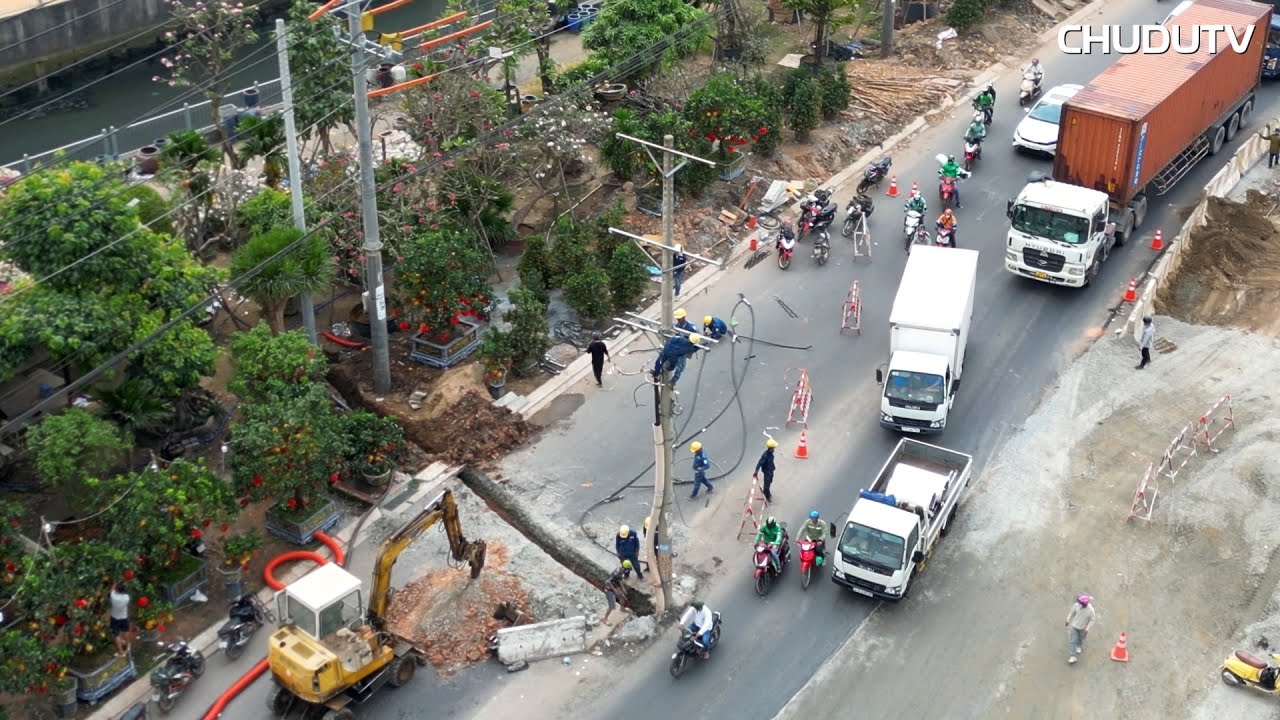 Xử lý các cột điện gây nhức mắt của dự án Mở rộng Quốc Lộ 13