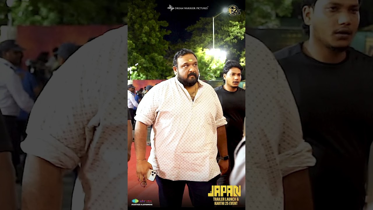 Director #SiruthaiSiva on the Red Carpet #Karthi25 #JapanTrailerLaunch &nbsp;#Japan #JapanMovie