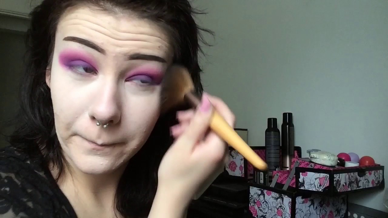 90's Punk Space Princess // Amber Rain