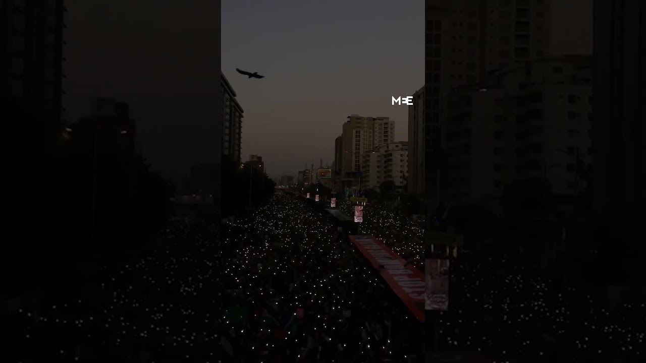 Thousands gather in Pakistan&rsquo;s largest city to express solidarity for Palestine