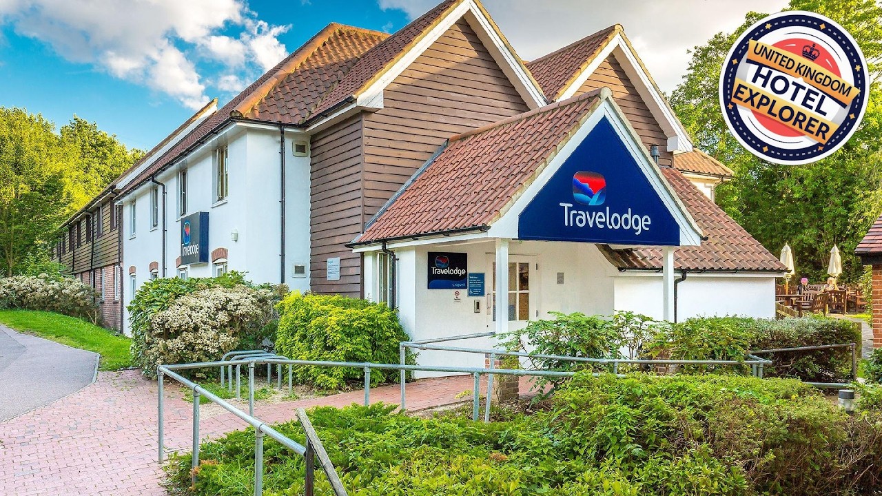 Travelodge London Chigwell | London, United Kingdom | Hotel Review 🏨
