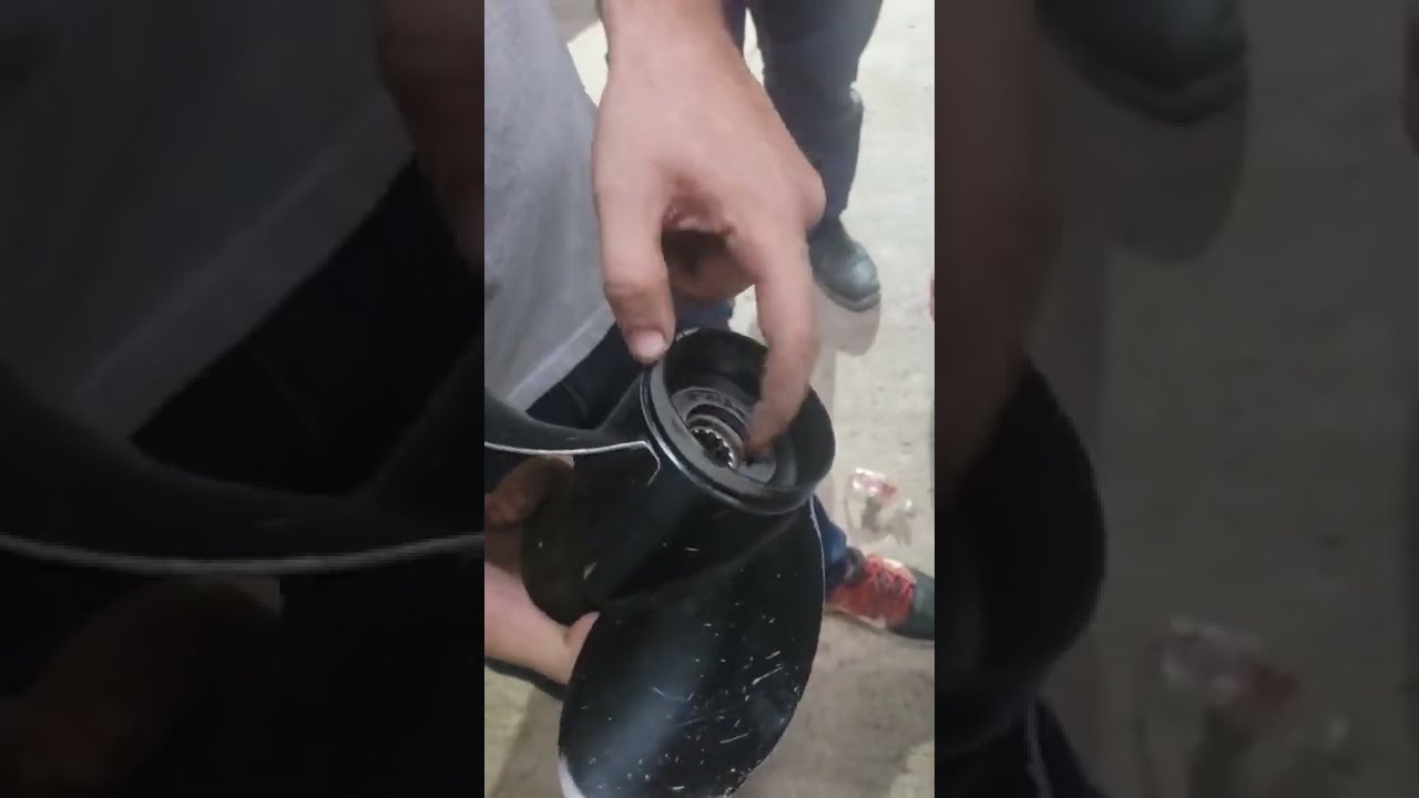 HELICE QUE PATINA EL BUJE.