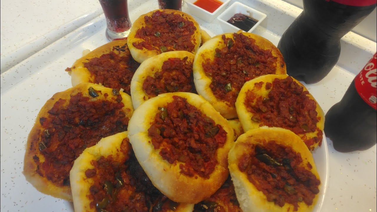 طريقه اللحمه بعجين لا تنسوا اللايك والاشتراك يا حبايب رمضان كريم 👍 ♥️ ♥️ 😘 