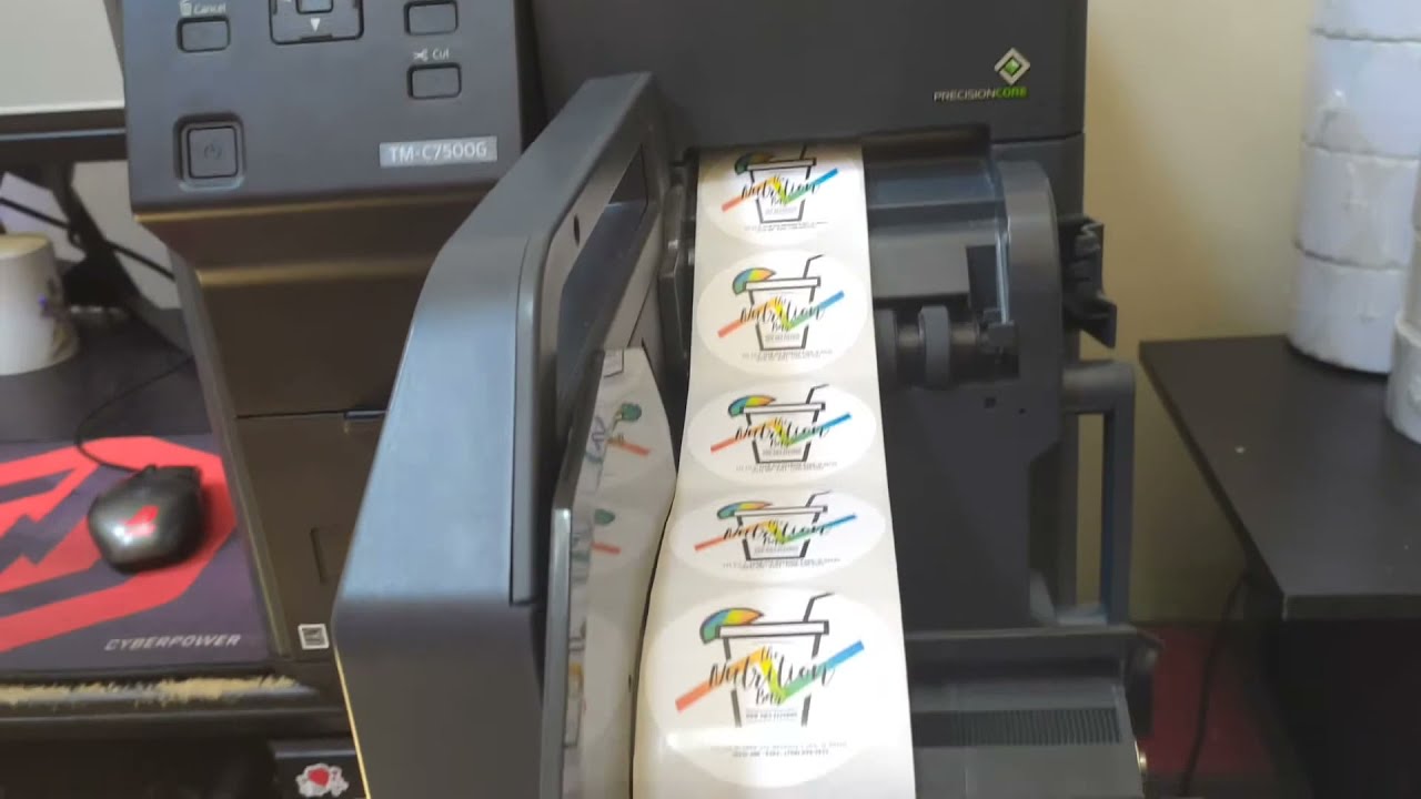 Imprimiendo rollos de stickers con la EPSON C7500G //Printing roll stickers
