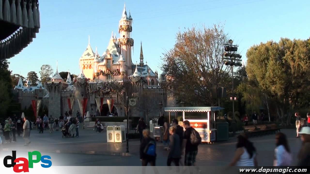 About an Hour on Main Street at Disneyland - New Music Loop