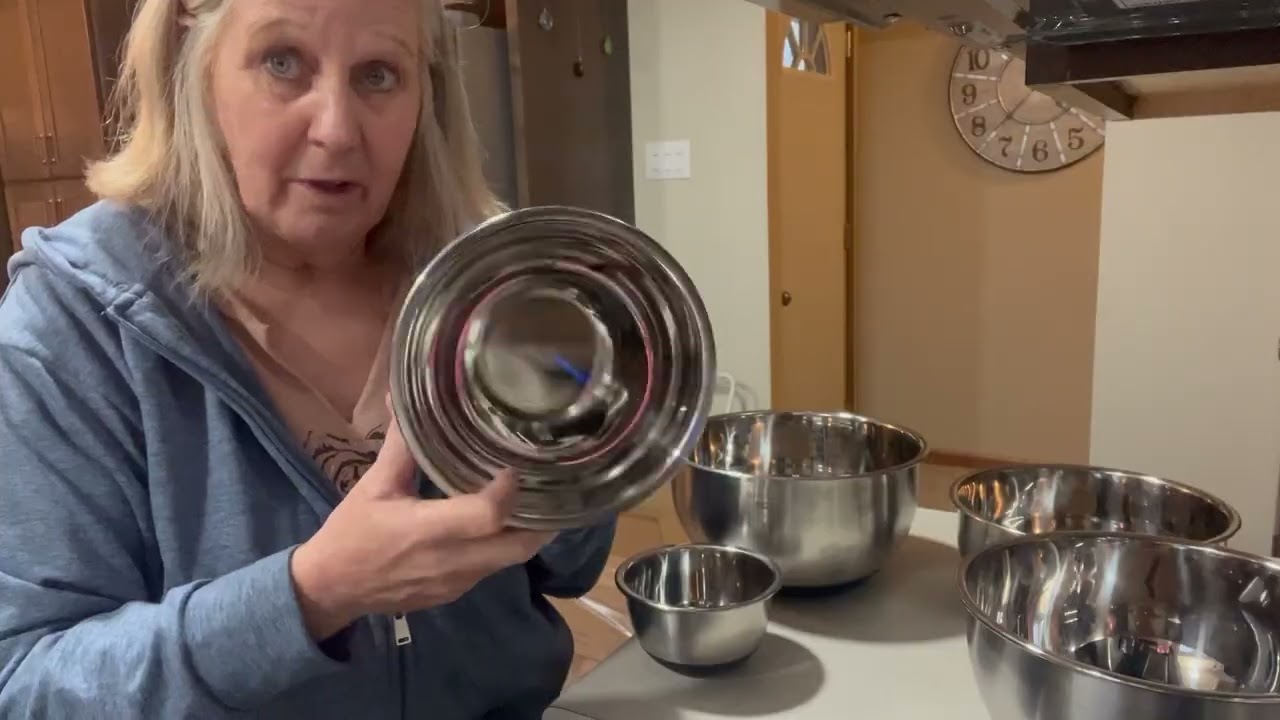 Baker's Signature Mixing Bowls Review 🥣 | Stainless Steel Set with Lids