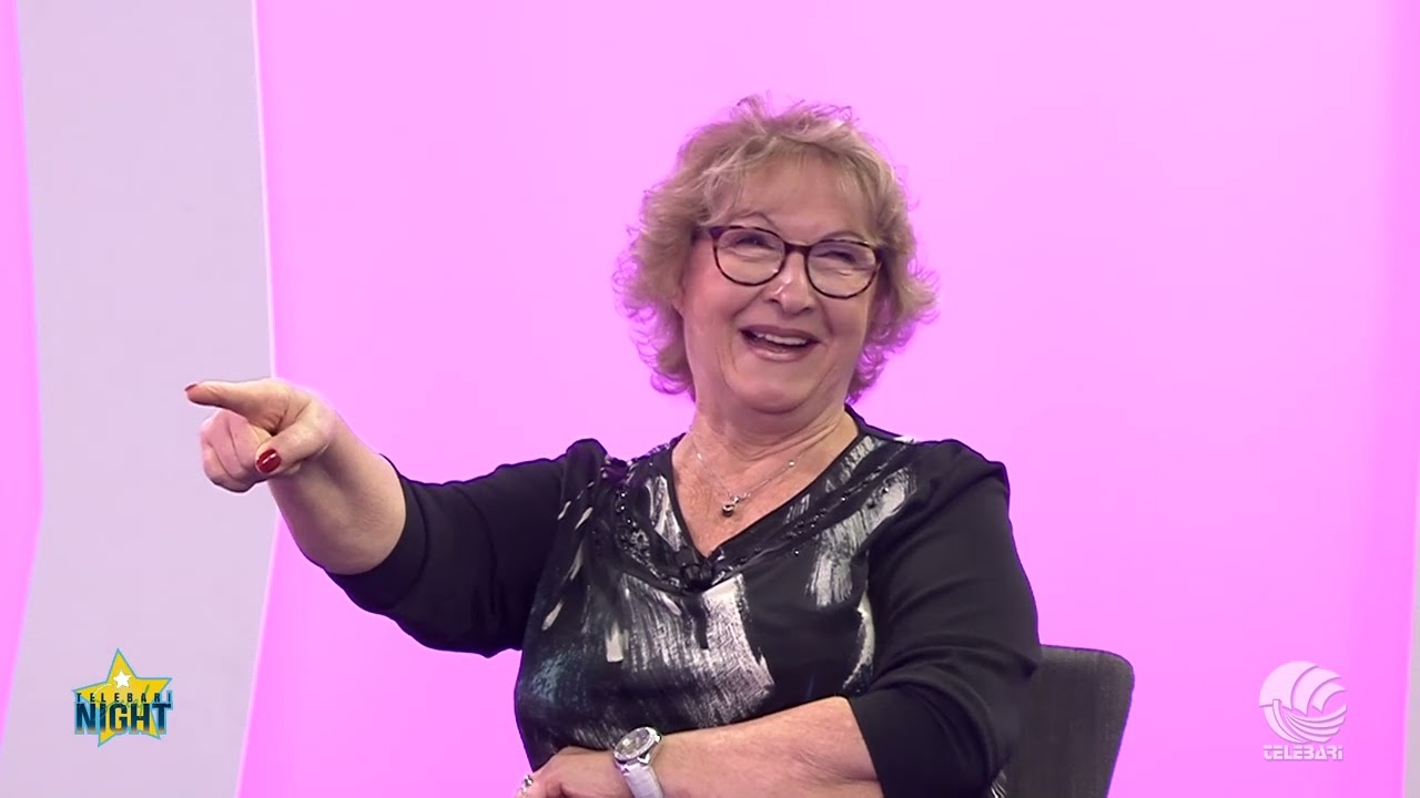 #telebarisocialnight - Genitori Vs Figli - Marcella e mamma Giovanna ci fanno sorridere sui social