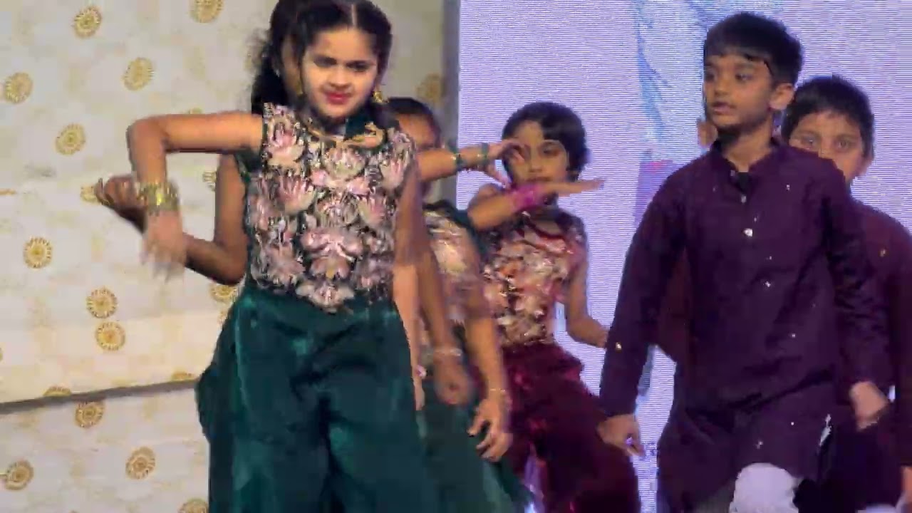 Annual day celebrations ​@bashyamblooms❤️💃🏻#jaragandijaragandi #trending#ytvideos#sanvitalks#latest 