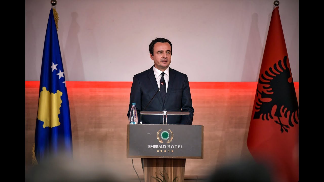 Albin Kurti prezanton programin në Ferizaj, tubim i madhë i VV