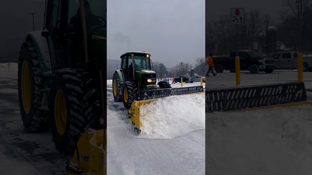 John Deere Tractor Plowing #equipment #snowremoval #winter #tractor #plow #farm