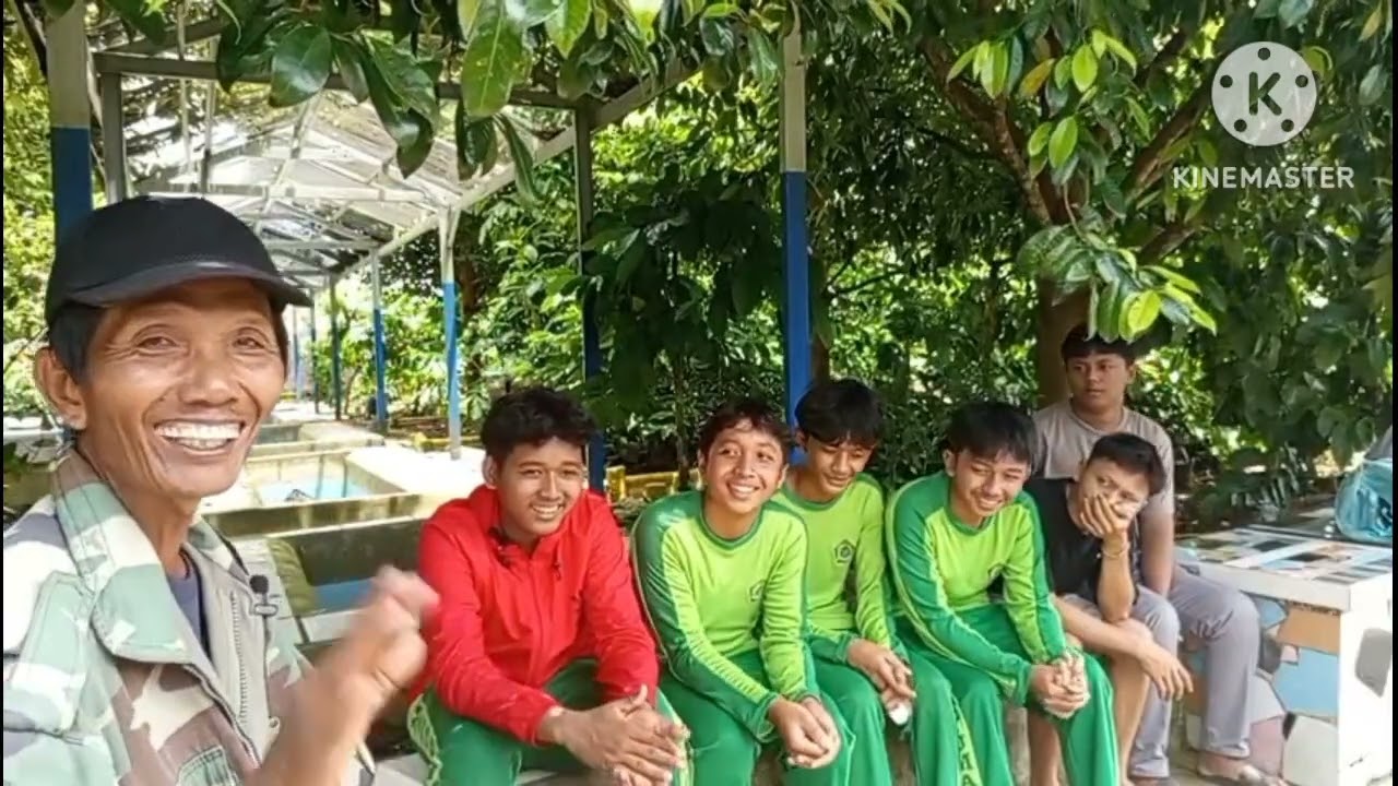 Kunjungan Siswa Mts N 3 Banyumas belajar sejarah dan main ke kebun