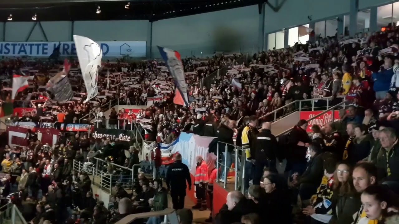 Toller Support-Wettstreit zwischen Krefeld und 1000 mitgereisten Eisbärenfans