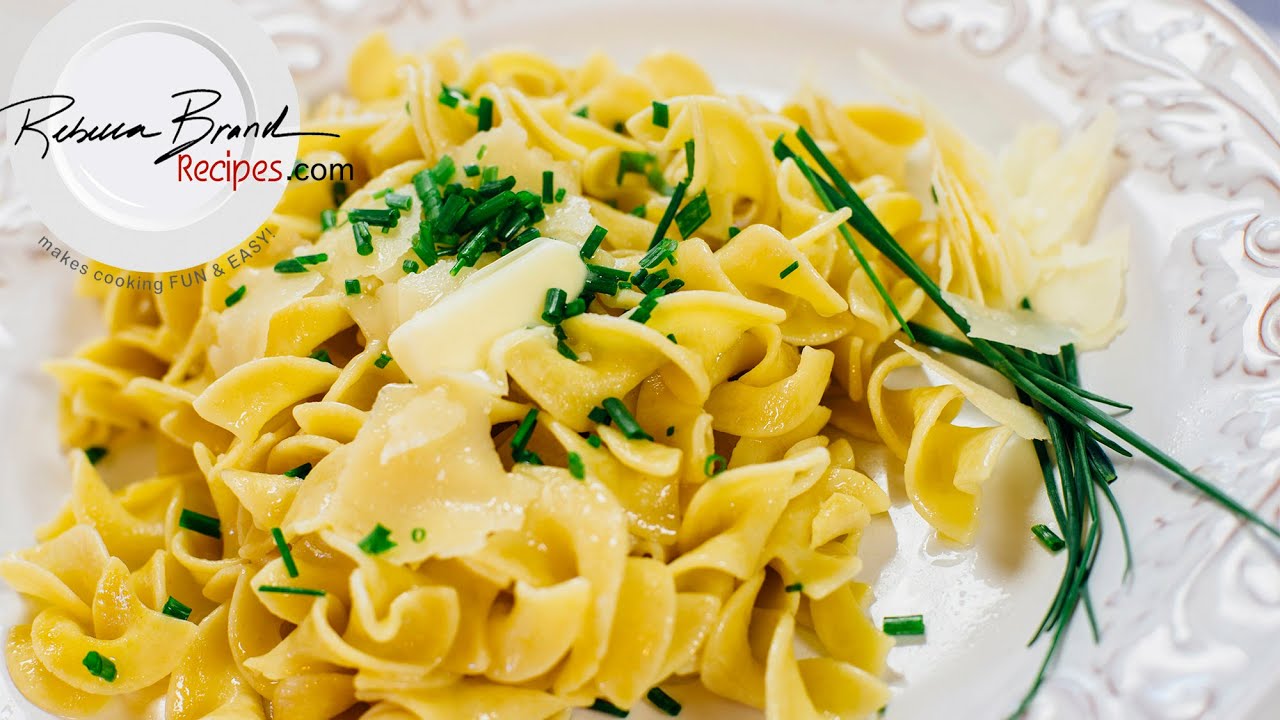 Super Butter Noodles with Parmesan Cheese and Chives Recipe