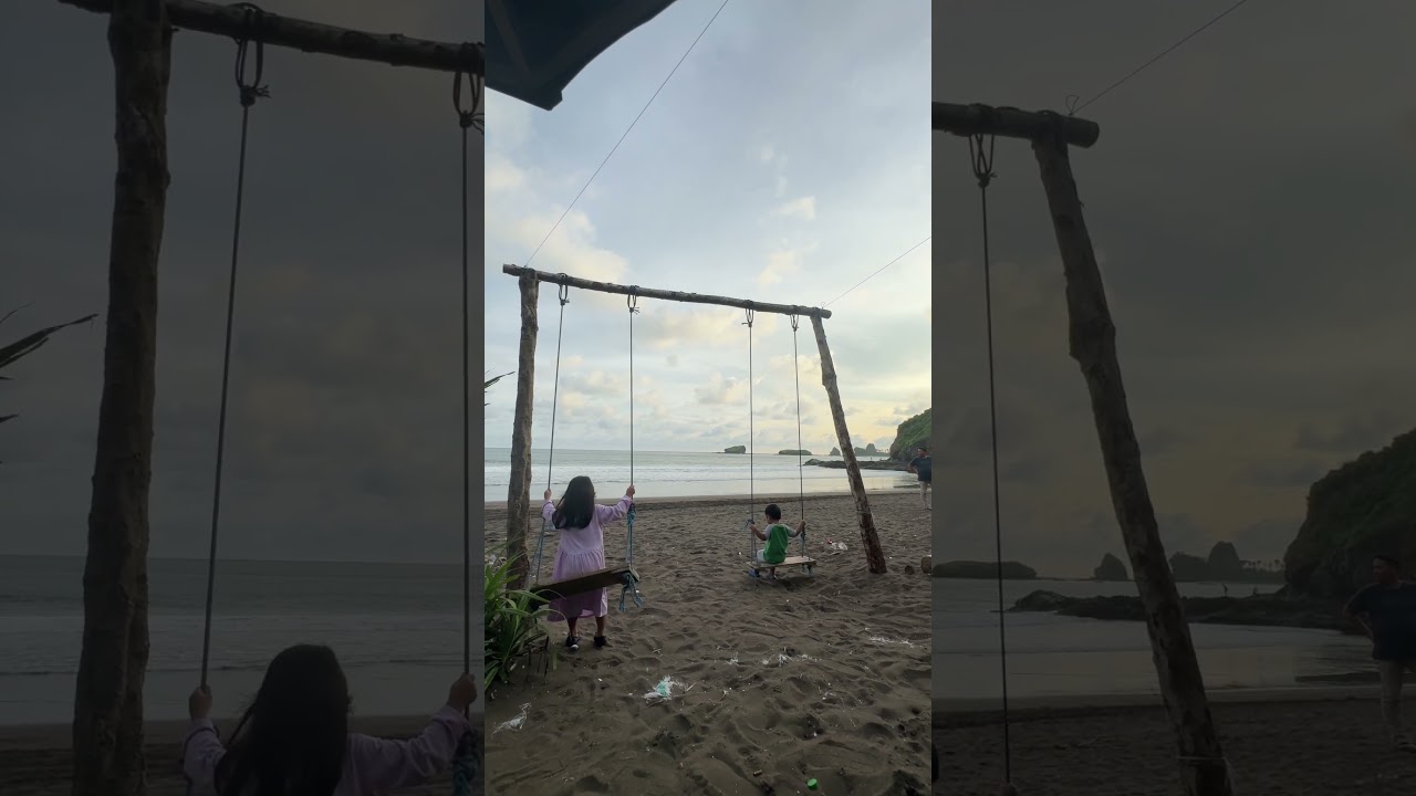 Sunset di Pantai Watu Ulo Jember #jember #pantaijember #watuulo #fyp  #wisatajember