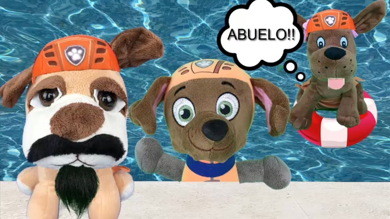 Patrulla canina juguetes español EN PISCINA: PAW PATROL PAPA ABUELO ZUMA Y NUEVOS BEBES CACHORROS
