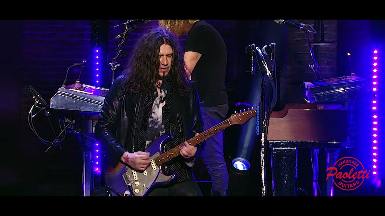 Bon Jovi Encore Nights - I'll be there for your 2021 / Paoletti Guitars on stage with PhilX
