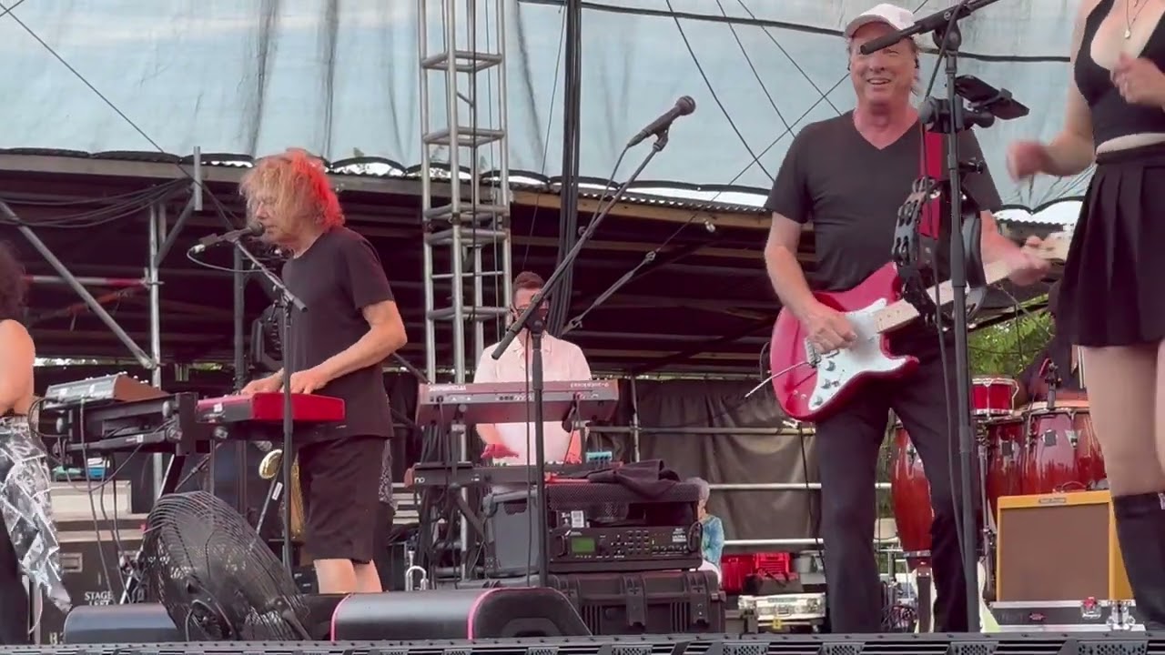 Jerry Harrison & Adrian Belew - Life During Wartime (Houston 06.16.23) HD