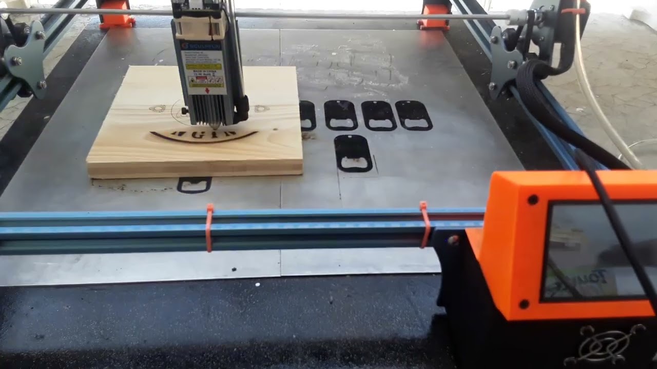 Pyrogravure sur bois au rayon laser