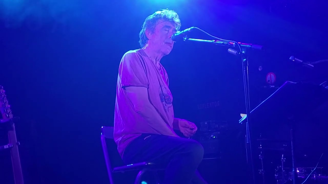 Jean-Louis Murat - La pharmacienne d'Yvetot @live au Reflektor à Liège.