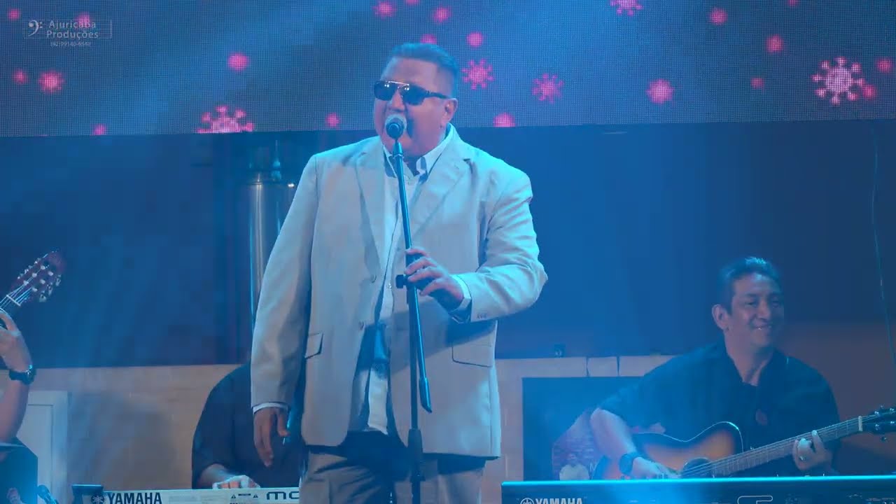 David Assayag   Canta Roberto Carlos