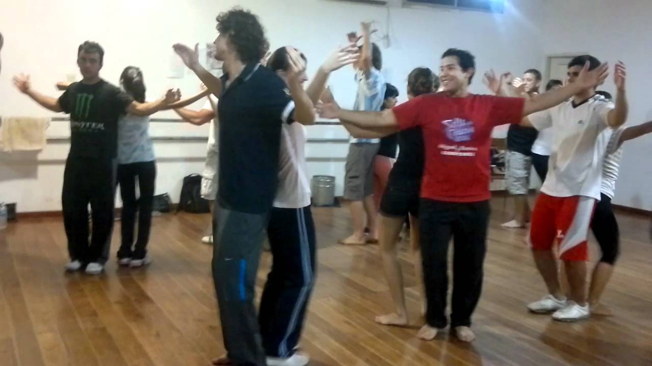 clase de cumbia colombiana Galatea 2011
