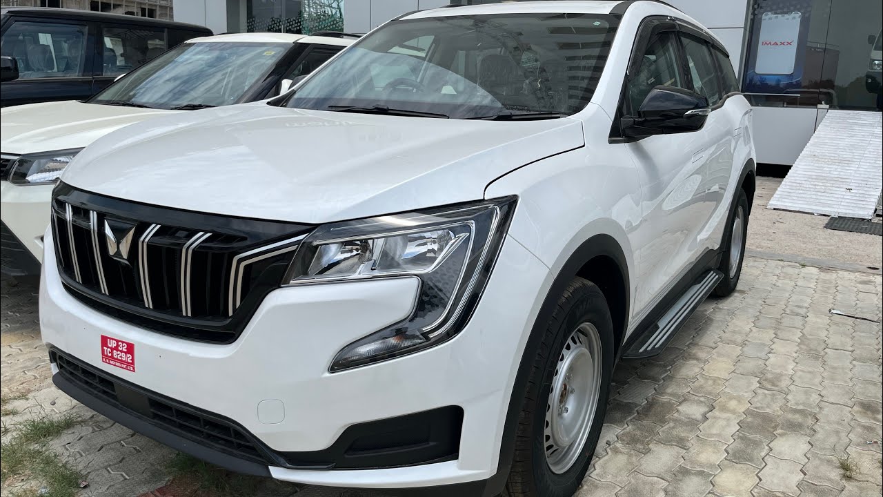 Xuv700 base model Diesel🔥Mahindra XUV 700 MX 2023- Detail Review, Price, Features.