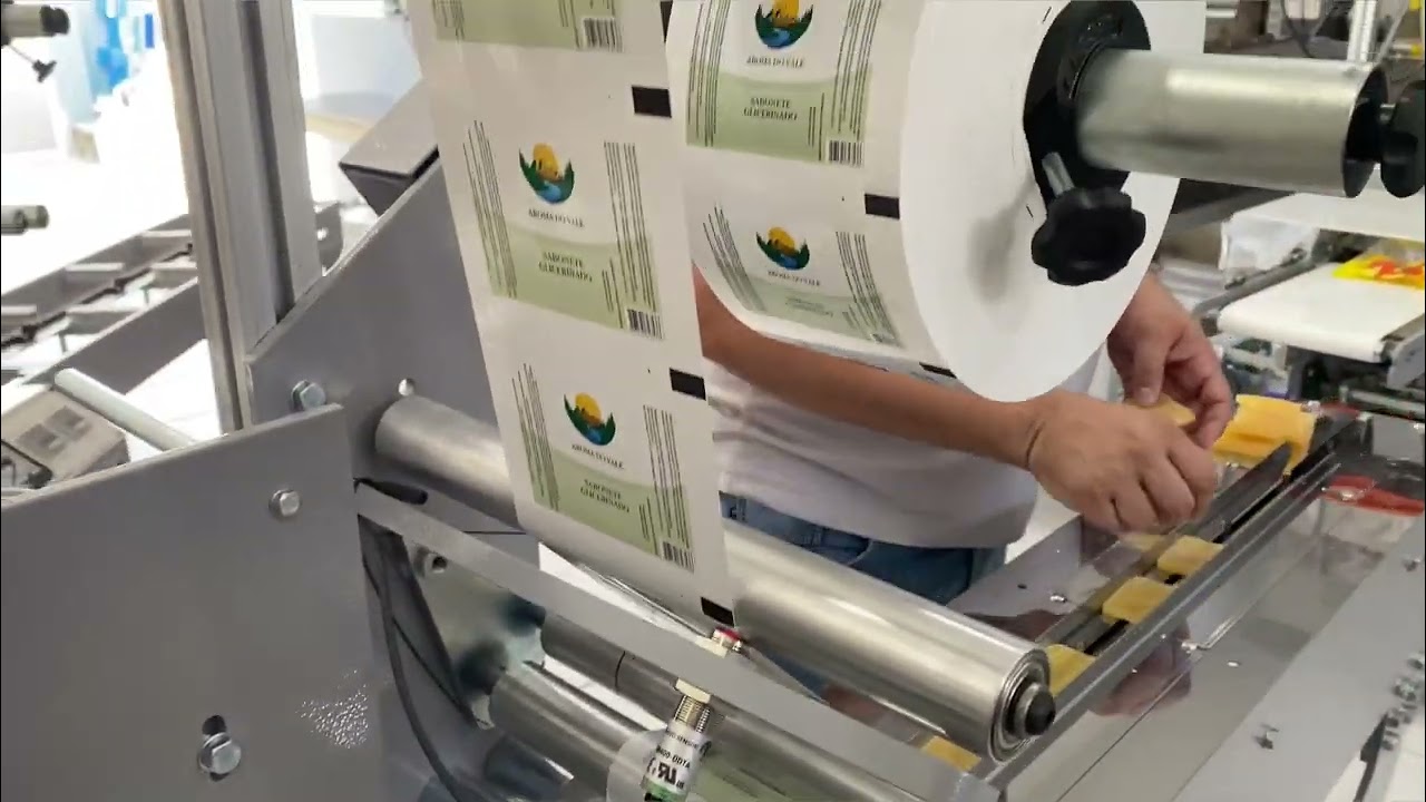 MÁQUINA EMBALADORA FLOW PACK CSS 60 FC EMBALANDO SABONETES!
